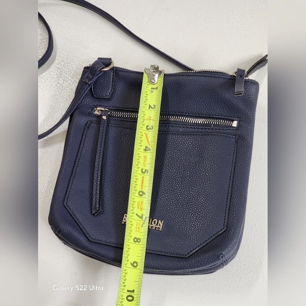 Kenneth Cole Reaction Blue Crossbody Bag with Modern Design - Picture 7 of 8